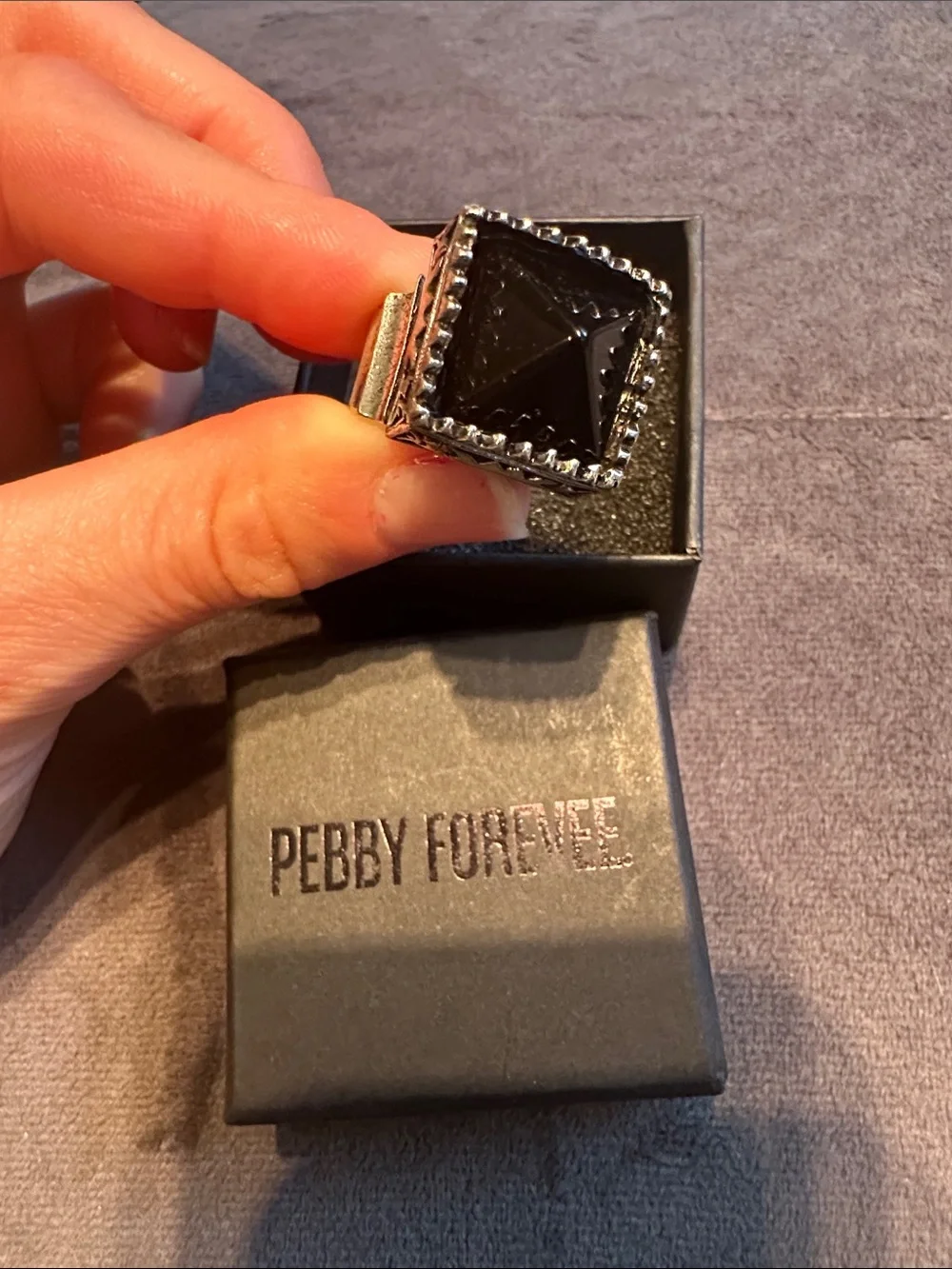 Pebby Forevee Silver-Tone Engraved Ring BRAND NEW size 7